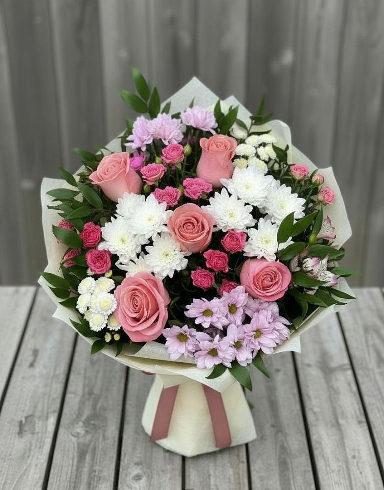 Букет цветов из: Альстромерии, Гвоздики, Розы и Хризантемы в Андреевской Краснодарского края