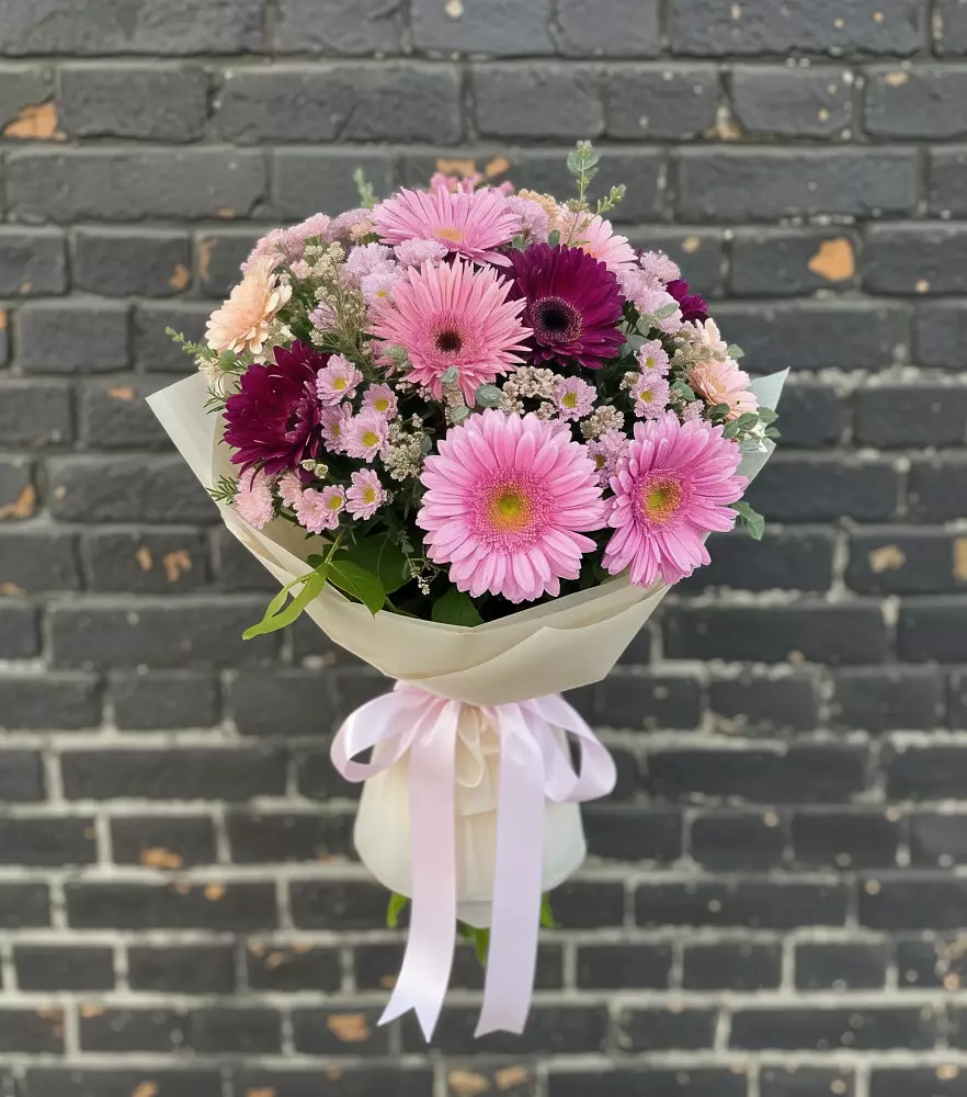 Букет цветов из: Герберы и Хризантемы в Андреевской Краснодарского края