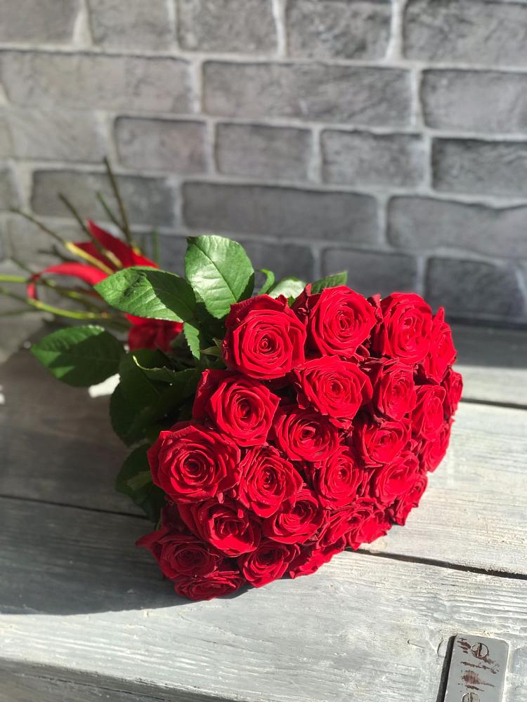 Букет Красные розы Фридом в Андреевской Краснодарского края