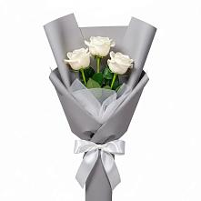 Букет 3 белые розы #REPLACE_PRED# Андреевской Краснодарского края