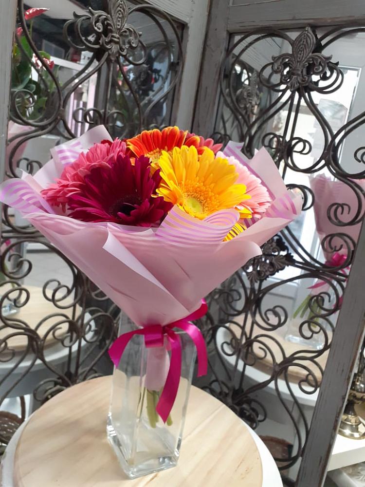 Букет цветов из: Герберы в Андреевской Краснодарского края