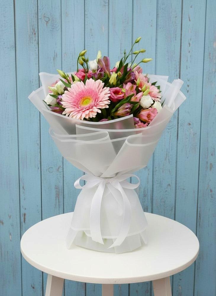 Букет цветов из: Герберы, Альстромерии и Лизиантусы в Андреевской Краснодарского края