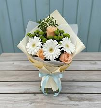Букет цветов из:  Герберы, Розы и Хризантемы в Андреевской Краснодарского края