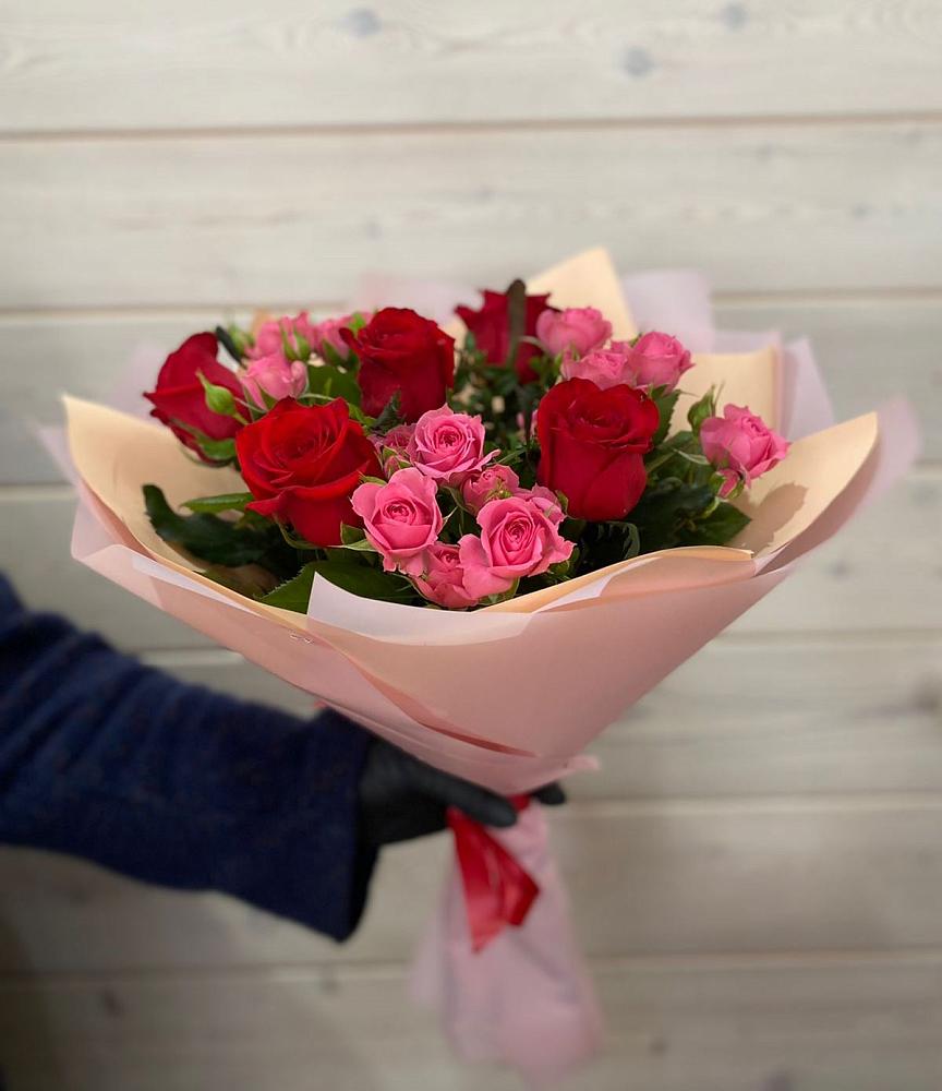 Букет цветов из: Розы в Андреевской Краснодарского края